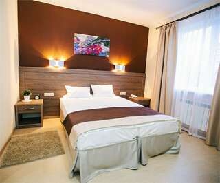 Гостиница Хемингуэй Краснодар Стандарт с ванной трехместный-4